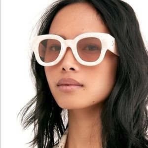 NWT free people Pearl sunglasses